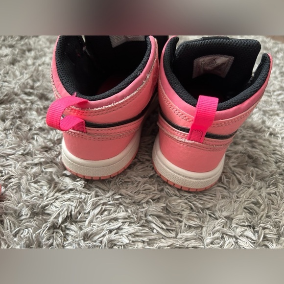 Jordan’s Toddler Girls Size 10c - Picture 10 of 14